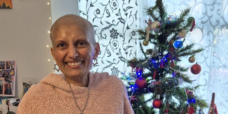“I did not know the stranger looking back at me from the mirror.” -Renita’s hair loss story